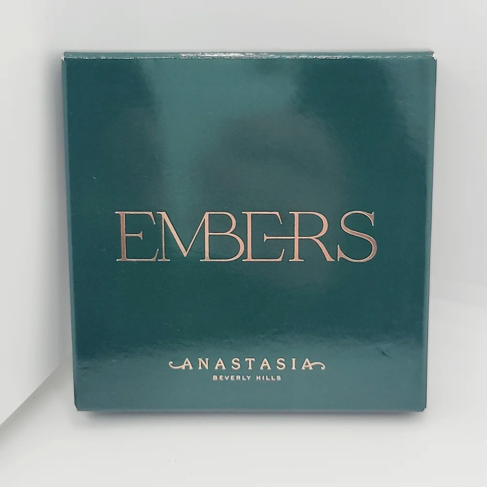 Anastasia Beverly Hills brand new